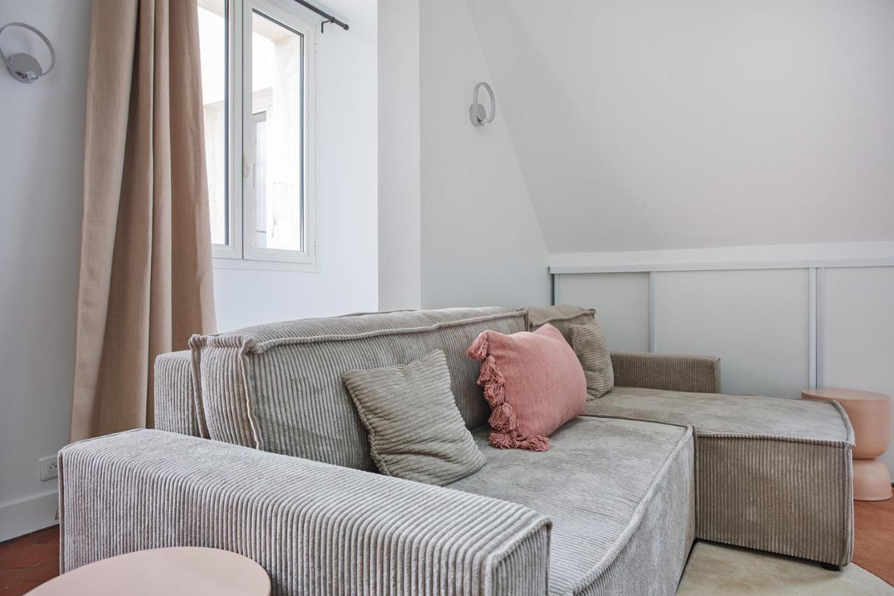 Apartement Montaigne George V By Studio Prestige Paris Luaran gambar